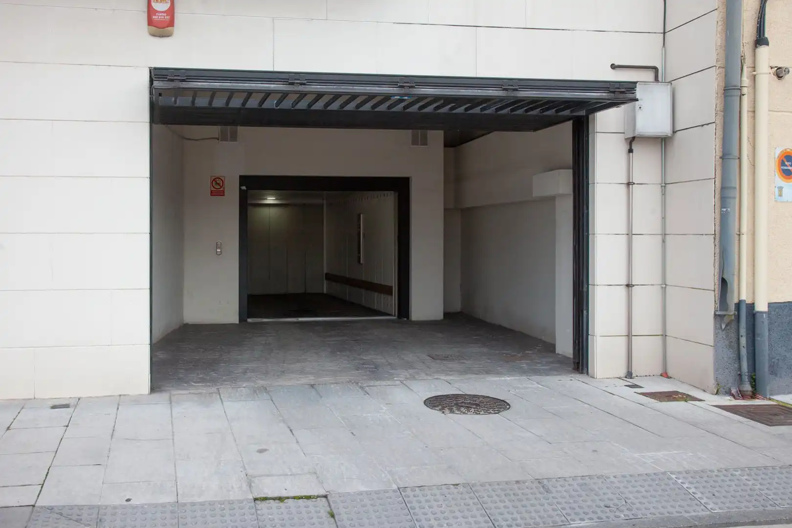Aparcament en venda a Inmobiliaria - Barreda, imagen 4