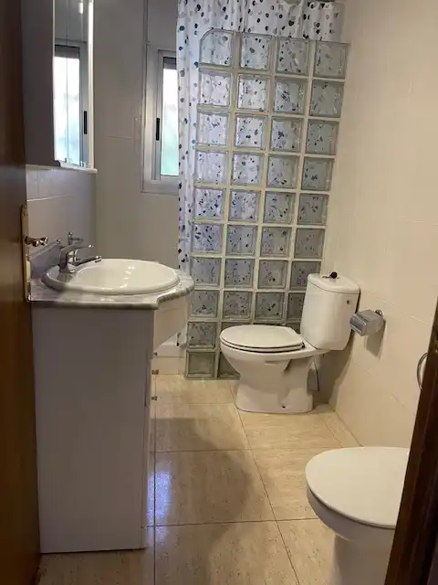 Bany de Casa o xalet en venda en Cambrils amb Jardí privat, Terrassa i Alarma