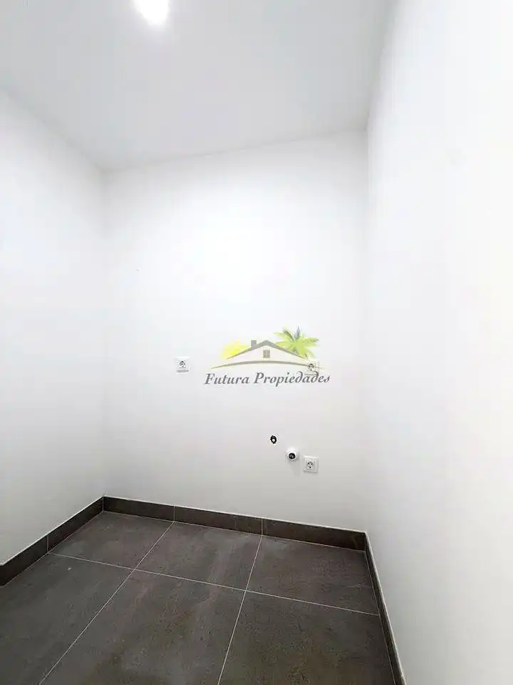 Planta baja en venta en Arrecife con Amueblado