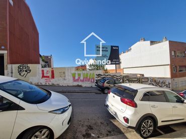 Terreny residencial en venda a Frederic Mistral