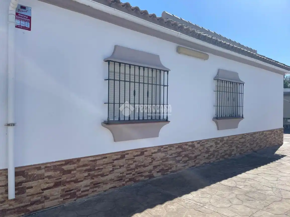 Vista exterior de Finca rústica en venta en Chiclana de la Frontera