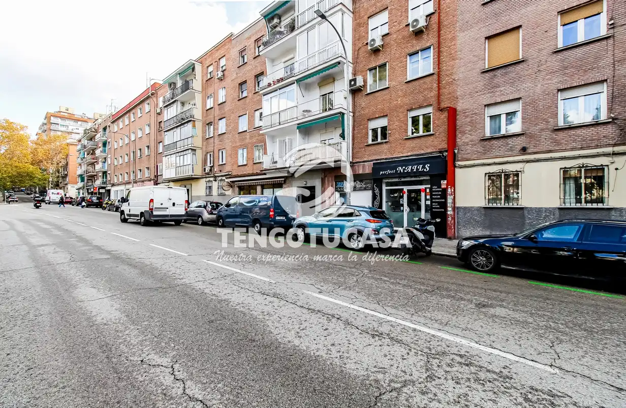 Vista exterior de Pis en venda en Madrid amb Aire condicionat, Calefacció i Terrassa