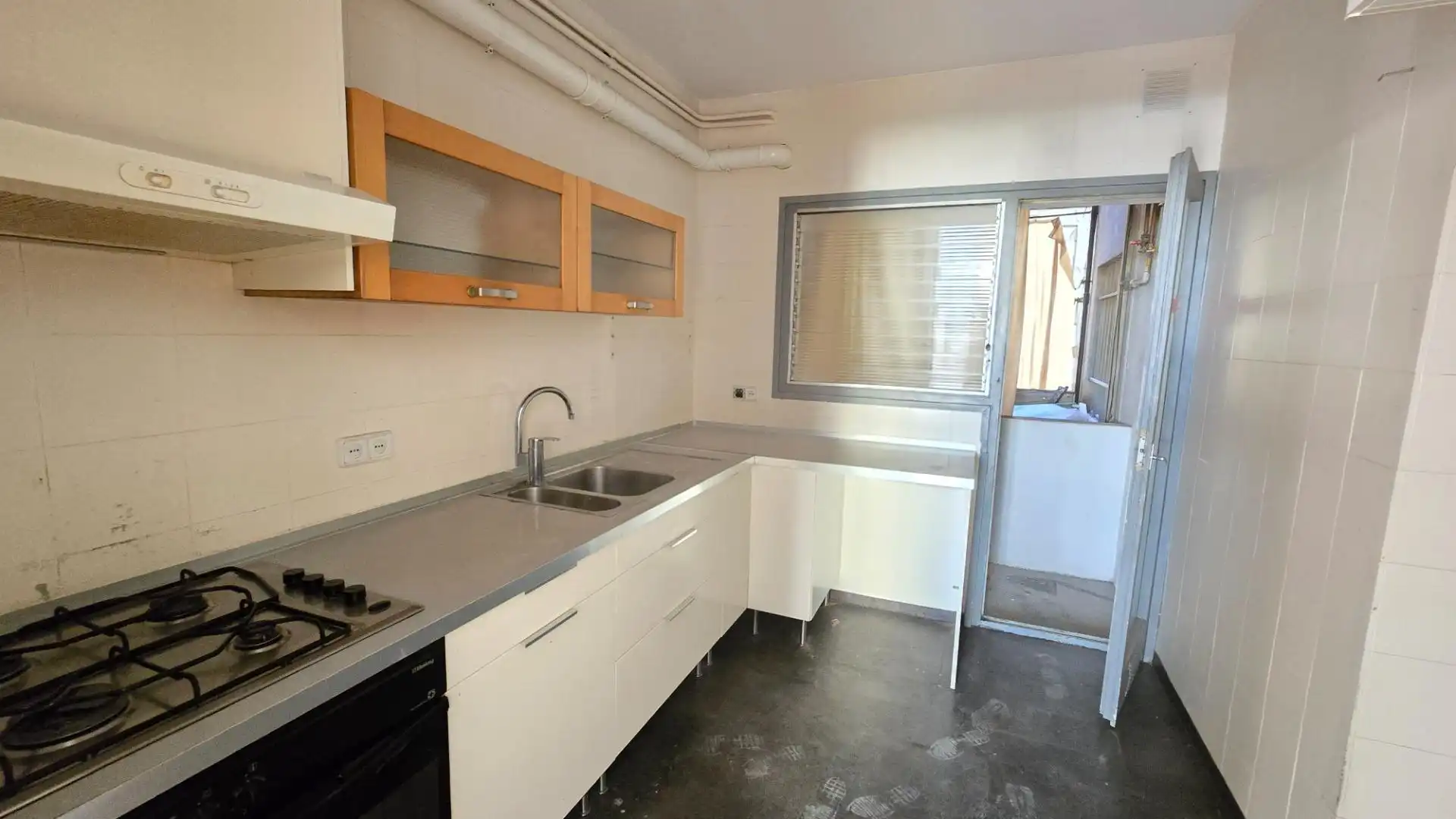 Cuina de Pis en venda en Barcelona amb Calefacció, Parquet i Balcó