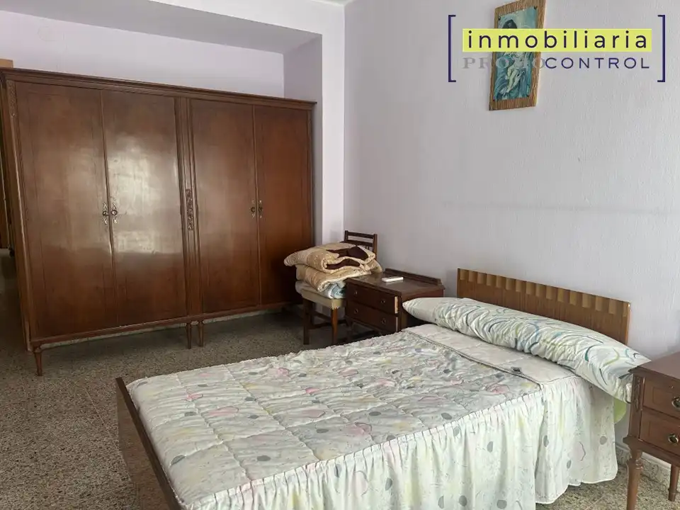 Habitación de Piso en venta en Zuera con Aire acondicionado, Calefacción y Amueblado