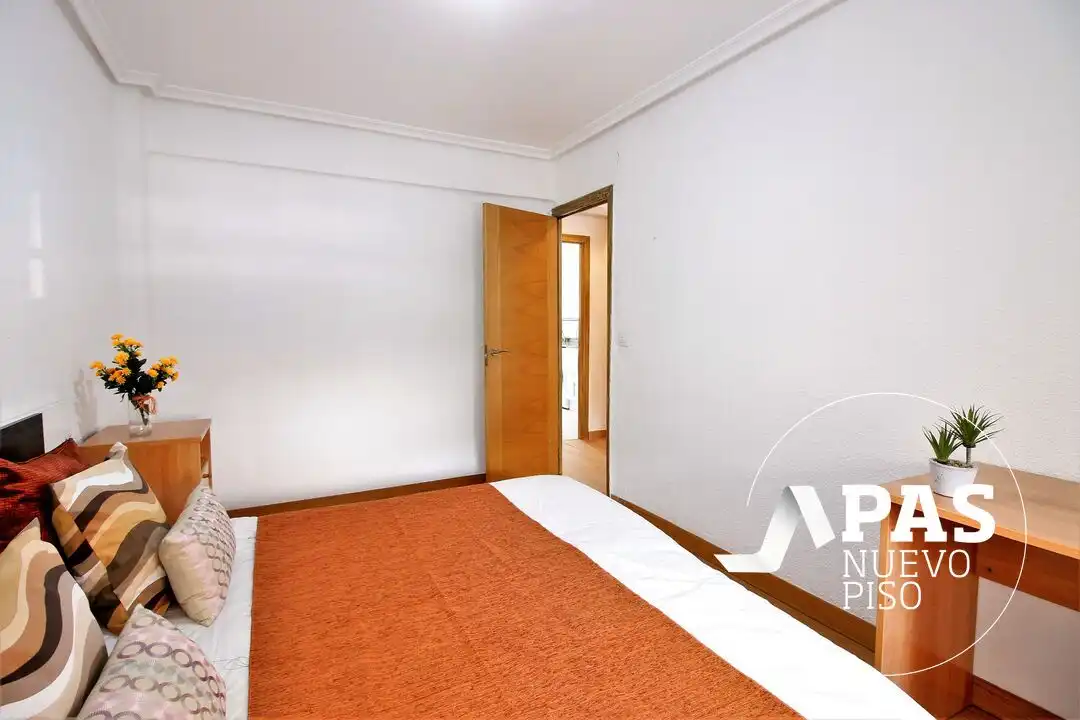 Habitación de Piso en venta en Santander con Calefacción