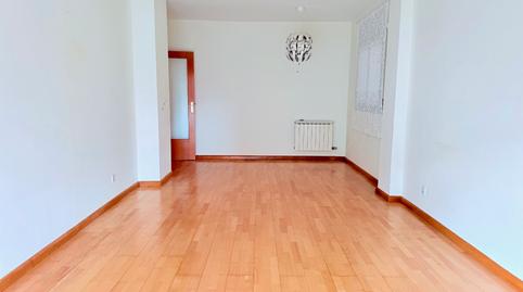 Foto 3 de Piso de alquiler en Carrer Estelí, Mas Lluí, Sant Feliu de Llobregat