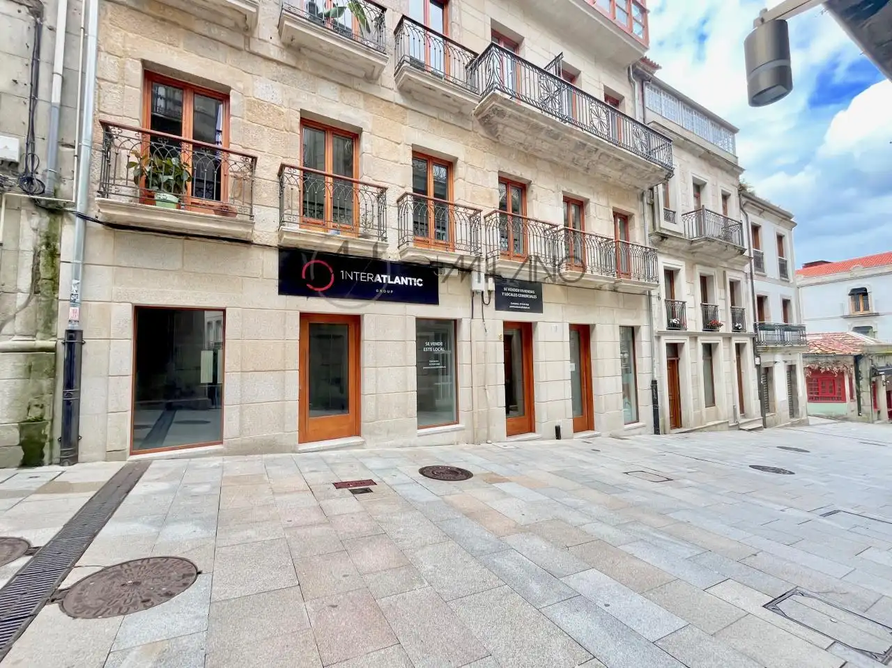 Vista exterior de Estudi de lloguer en Vigo  amb Calefacció, Parquet i Moblat