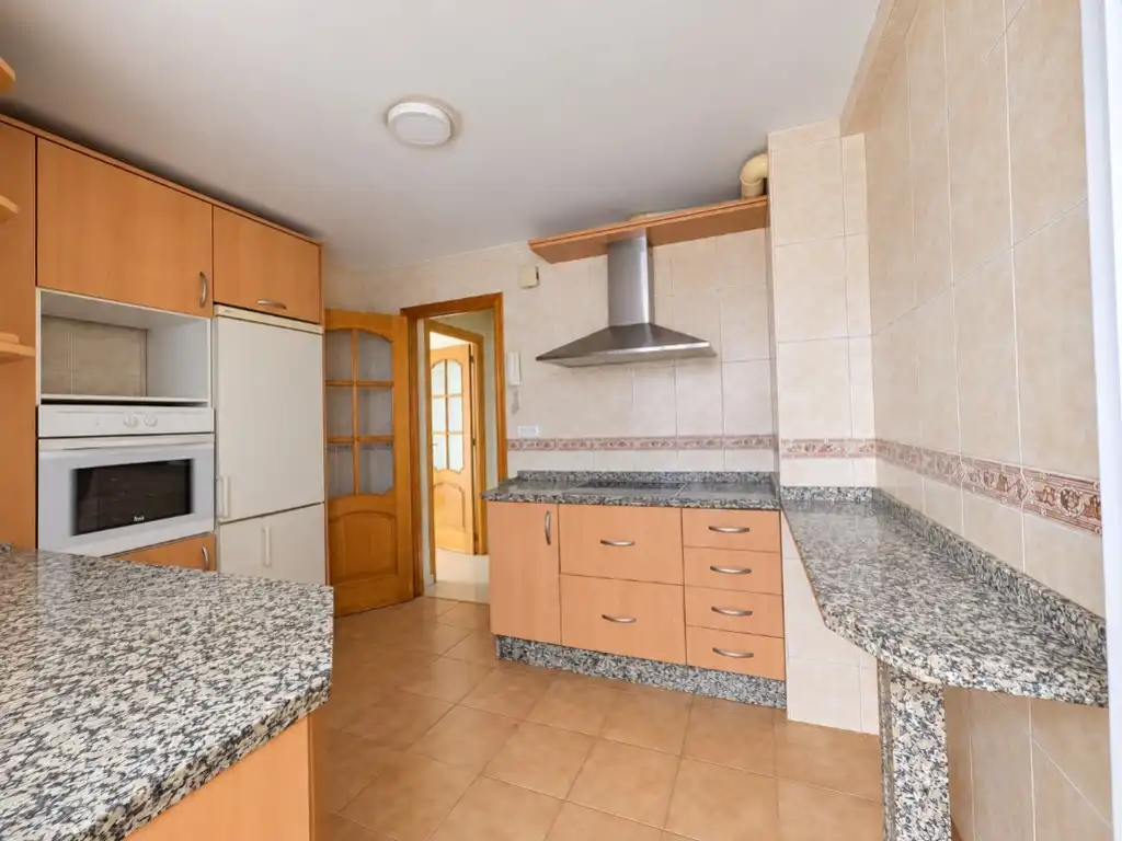 Appartamento con ascensore in vendita a Levante, imagen 3