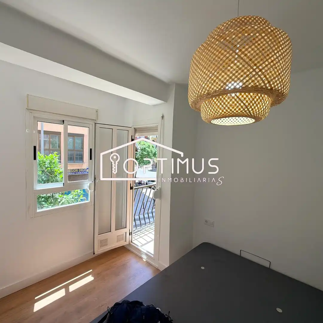 Apartament amb terrassa en venda a Carrer de Salvador Almenar 7, imagen 4