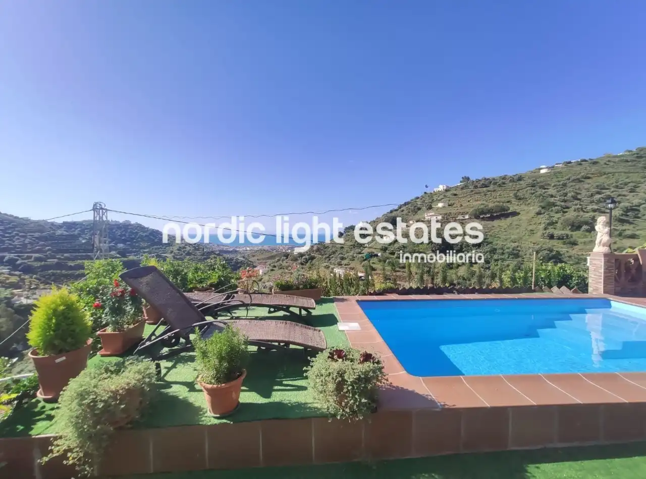 Haus mit Pool zur Miete in Torrox Pueblo