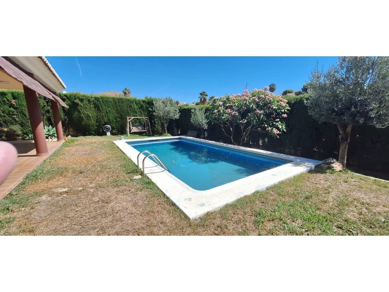 Piscina de Casa o xalet en venda en Rincón de la Victoria amb Jardí privat, Terrassa i Piscina