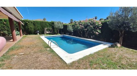 AMPLIO CHALET INDEPENDIENTE EN COTOMAR