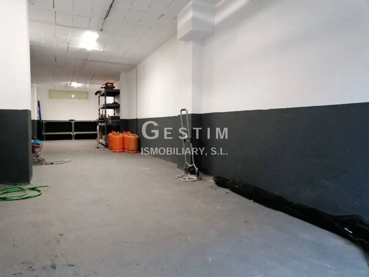 Commercial properties for rent in Vic