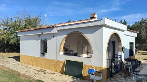 Chalet unifamiliar en venta en Carmona, imagen 2