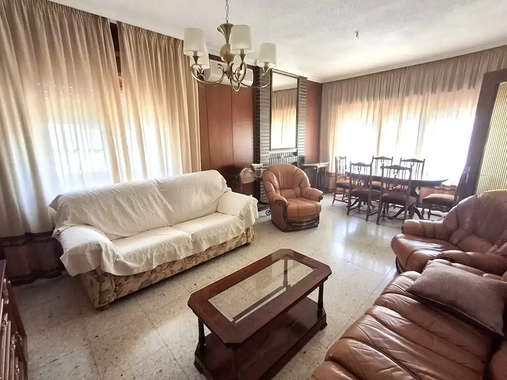 Wohnzimmer von Einfamilien-Reihenhaus zum Verkauf in La Roda mit Klimaanlage, Heizung und Terrasse