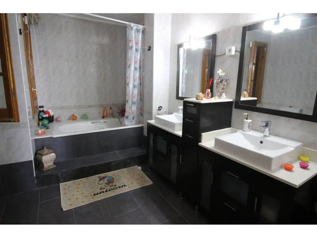 Baño de Casa o chalet en venta en Castellar del Vallès con Calefacción, Jardín privado y Terraza