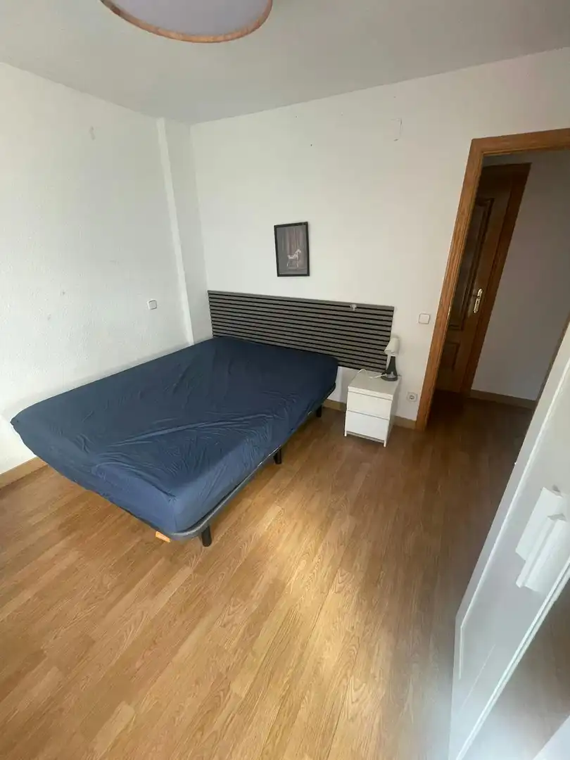 Habitación de Piso para compartir en Torrejón de Ardoz con Calefacción, Lavadora y TV