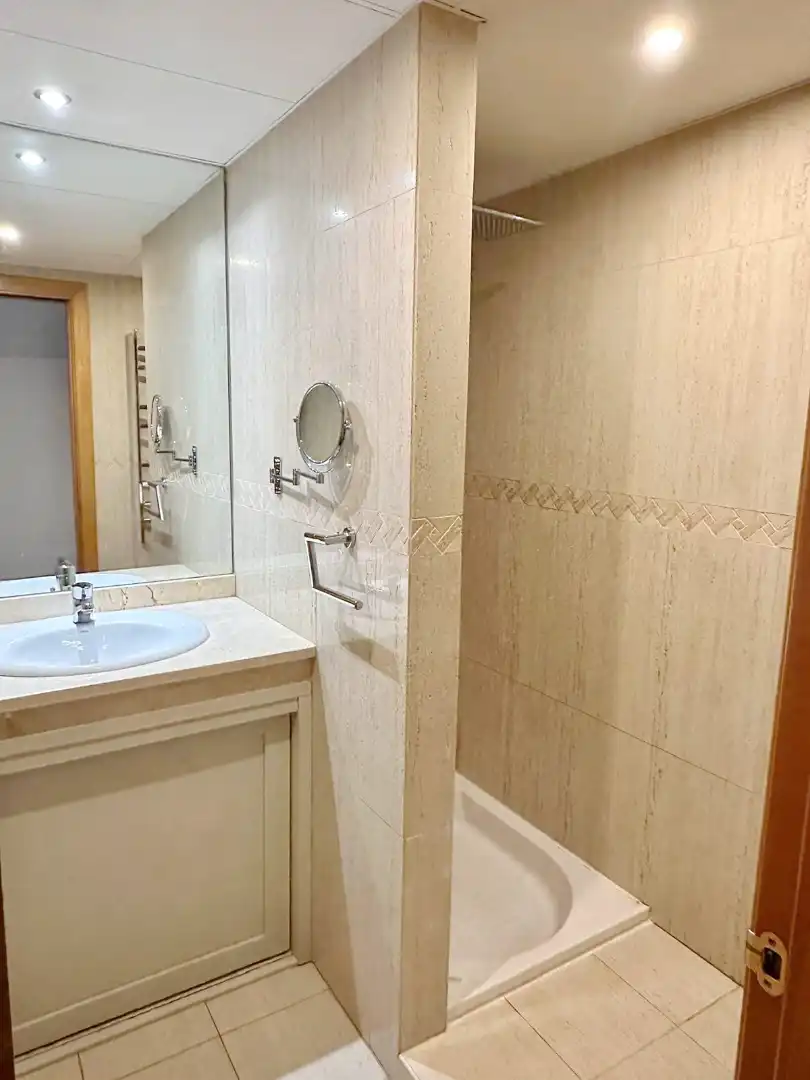 Bathroom of Flat for sale in Santa Cruz de Tenerife  with Parquet flooring, Terrace and Furnished
