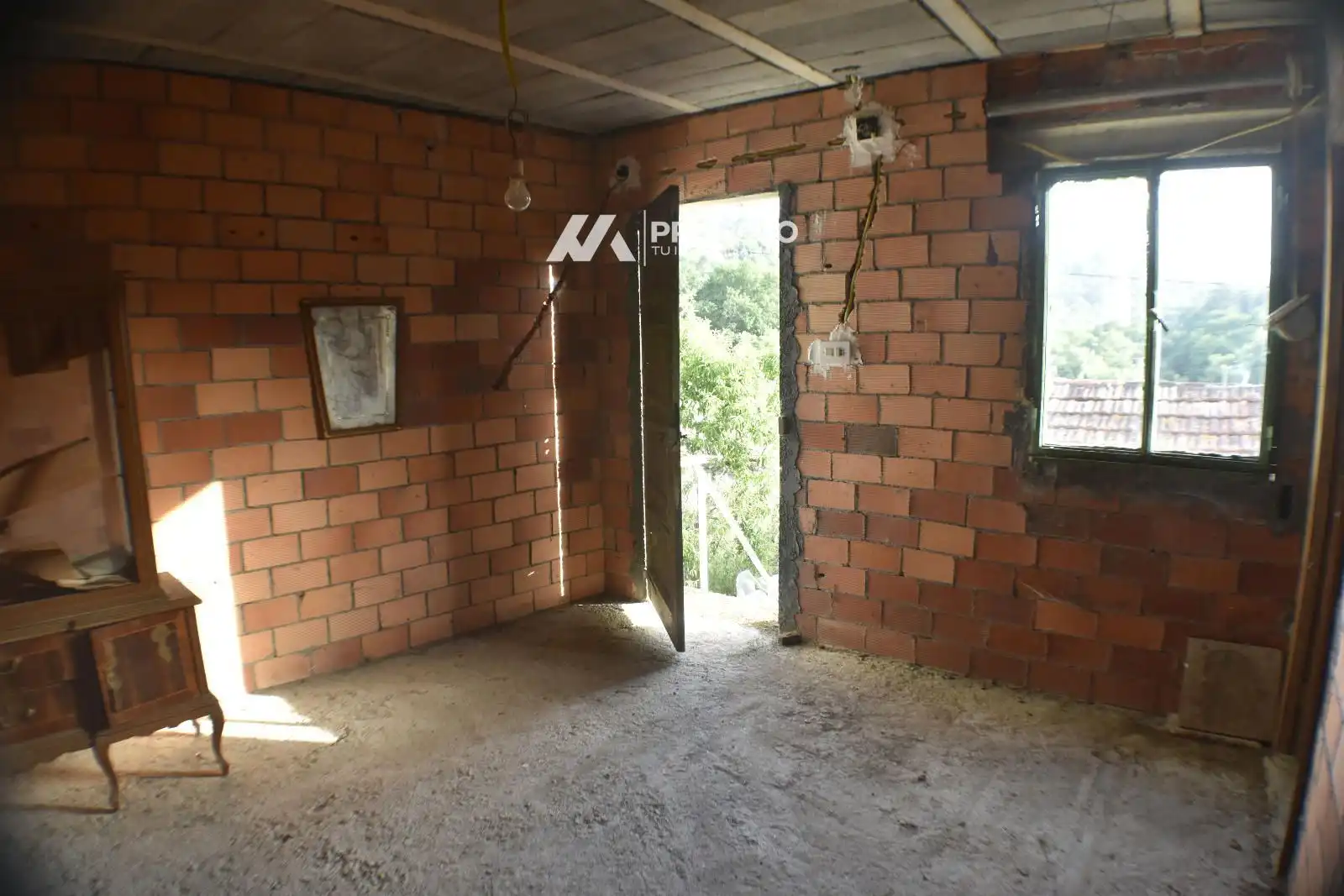 Casa adosada en venda en Punxín