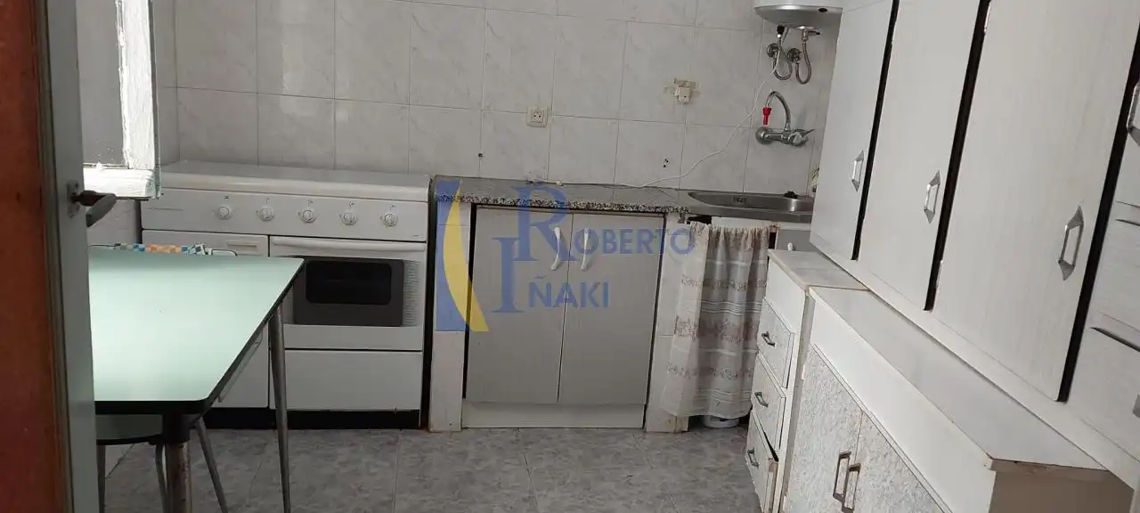 Cuina de Casa o xalet en venda en Fuentes de Carbajal amb Jardí privat