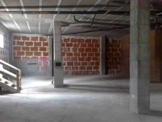 Local comercial en Alquiler en Fozaneldi - Tenderina
