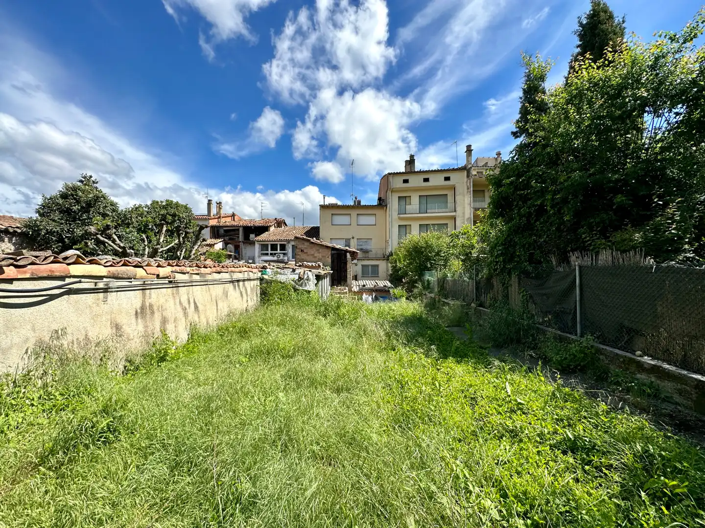 Adossat amb jardí en venda a Carrer Nou