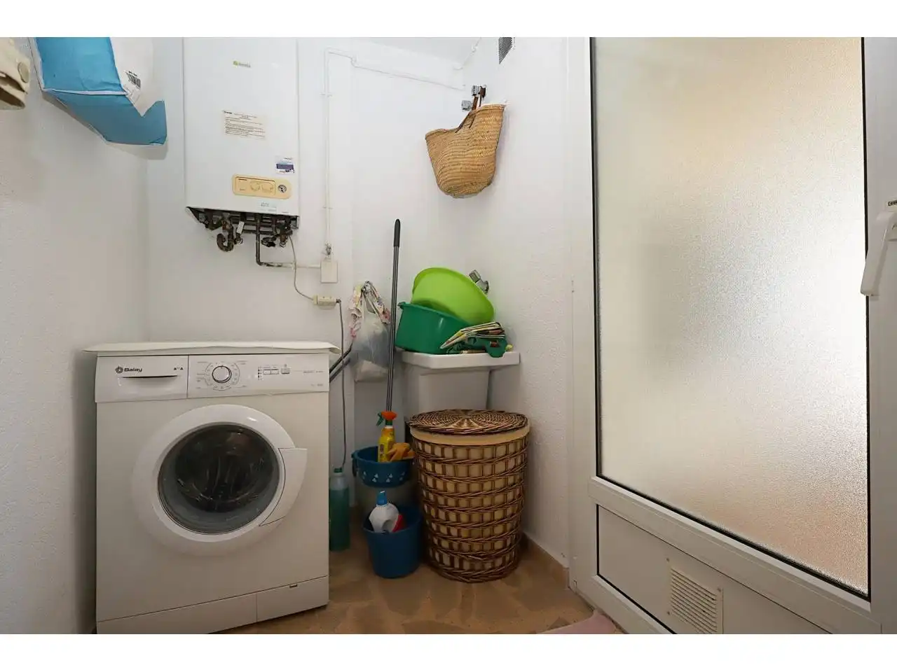 Haus mit Pool zum Verkauf in Calle Caterina Albert, imagen 32
