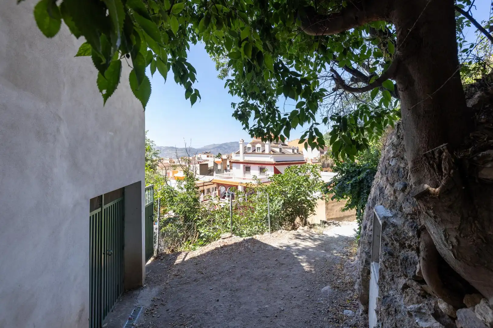 Außenansicht von Country house zum Verkauf in Lanjarón mit Privatgarten und Terrasse