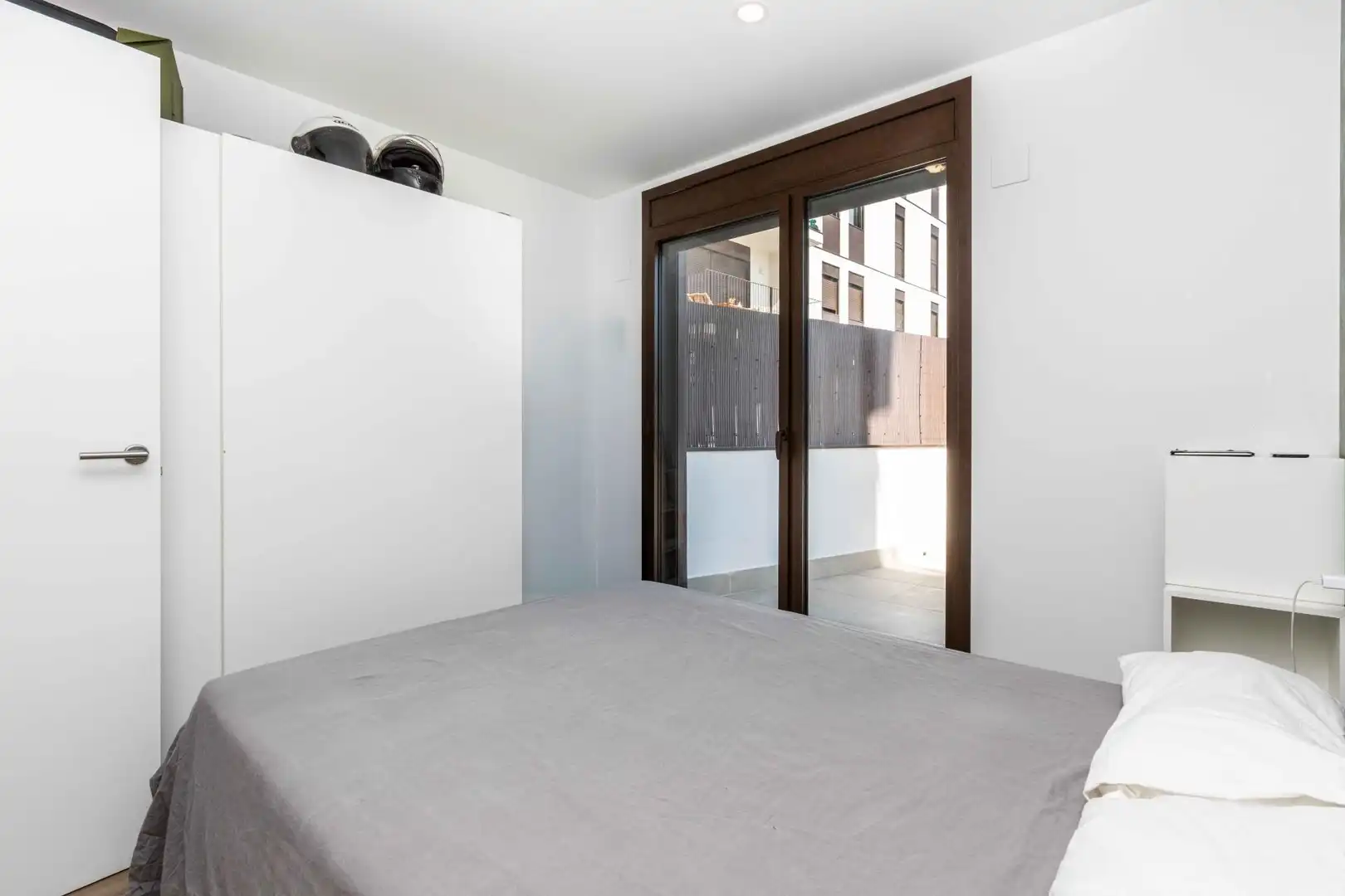 Bedroom of Flat for sale in Sabadell  with Heating, Terrace and Community pool