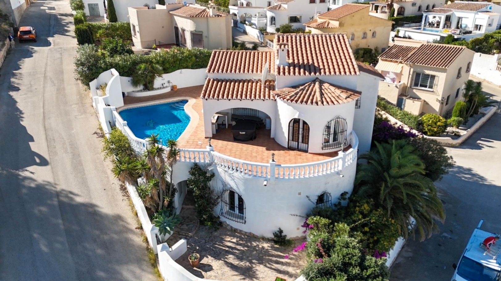 Vista exterior de Casa o xalet en venda en Benitachell / El Poble Nou de Benitatxell amb Aire condicionat, Calefacció i Jardí privat