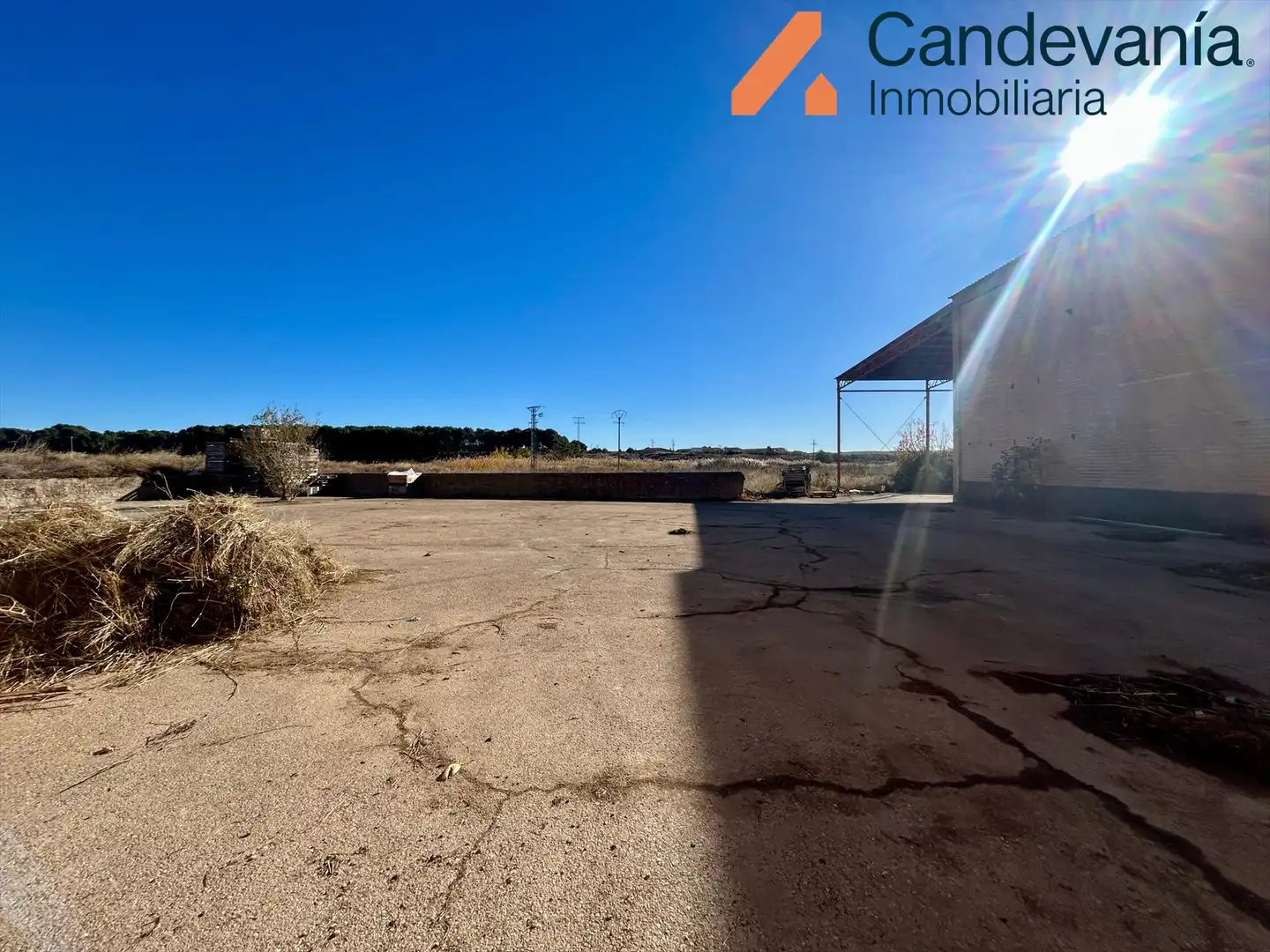 Nave industrial en venta en Zuera