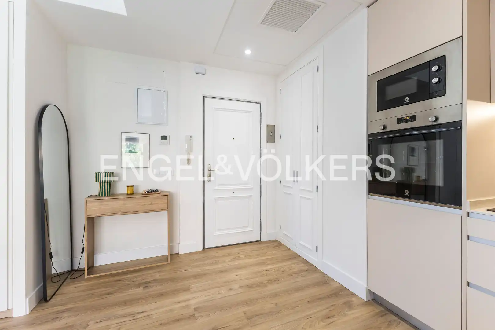 Kitchen of Flat for sale in Madrid  with Air Conditioner, Heating and Swimming Pool