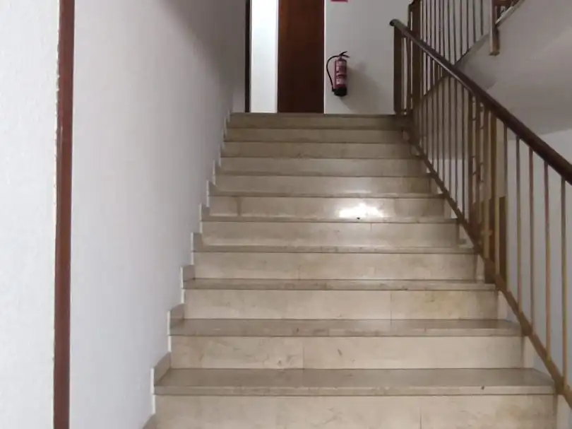Flat with lift for sale in Carrer de la Conca de Tremp 110, imagen 3