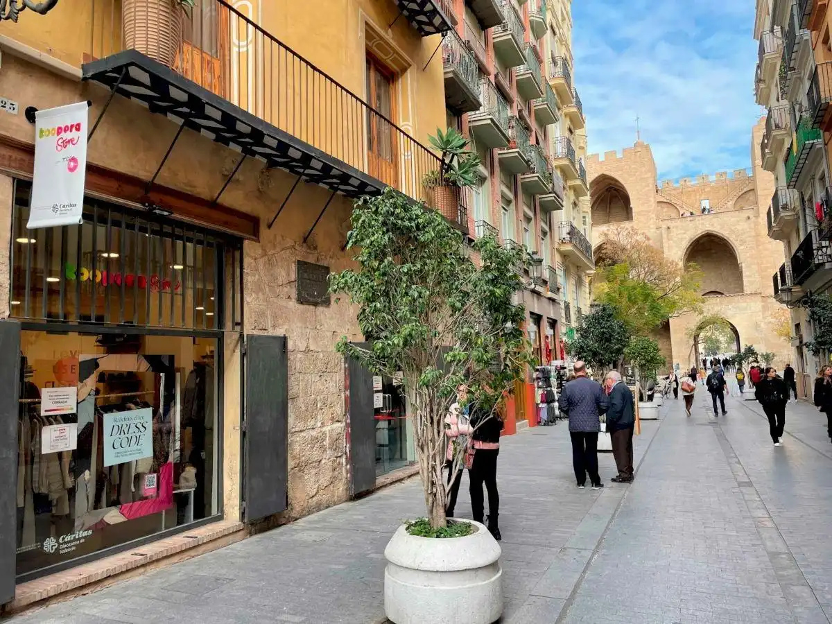 Vista exterior de Local en traspaso en Valencia