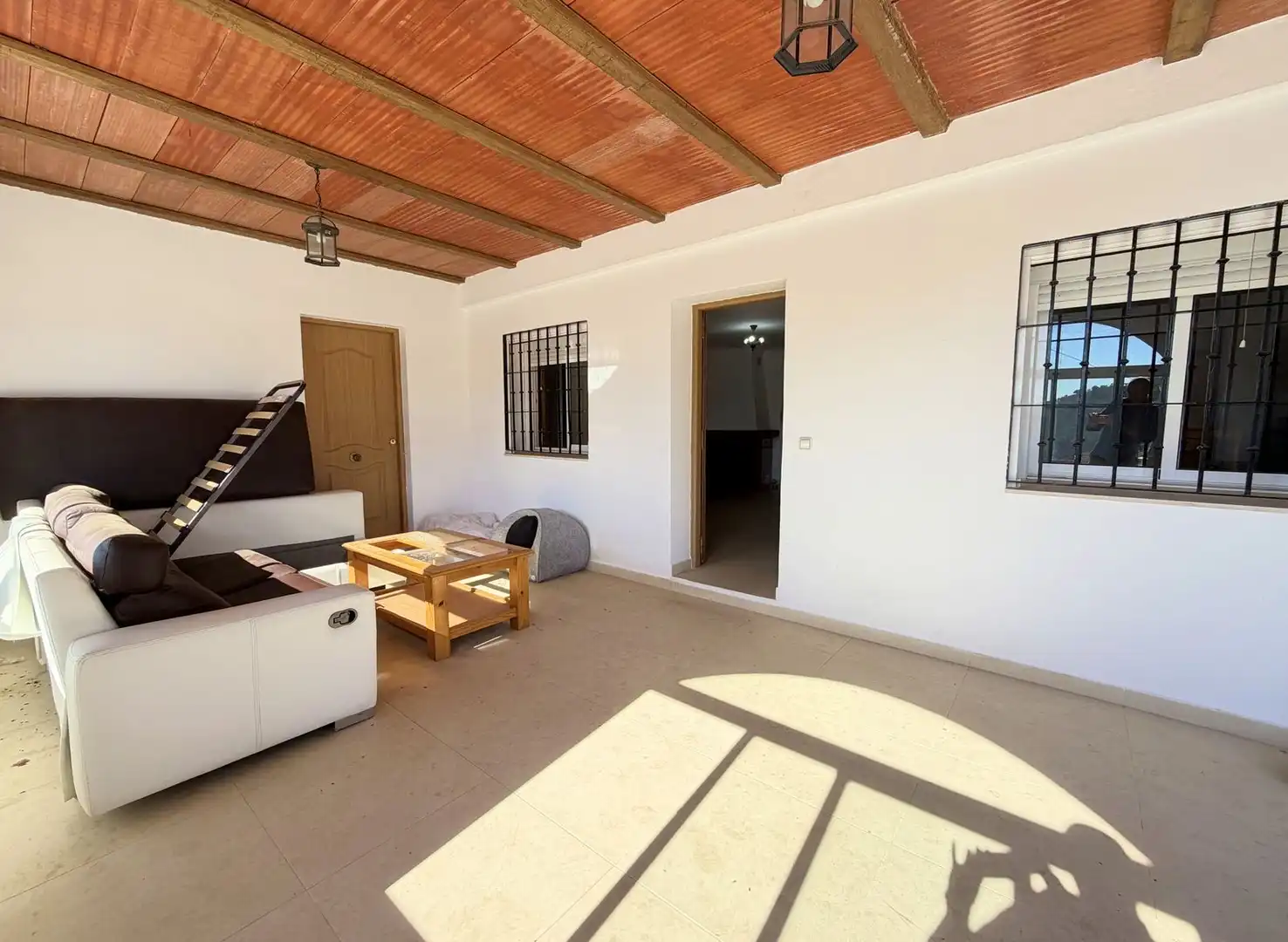 House with pool for sale in Avenida España, imagen 3