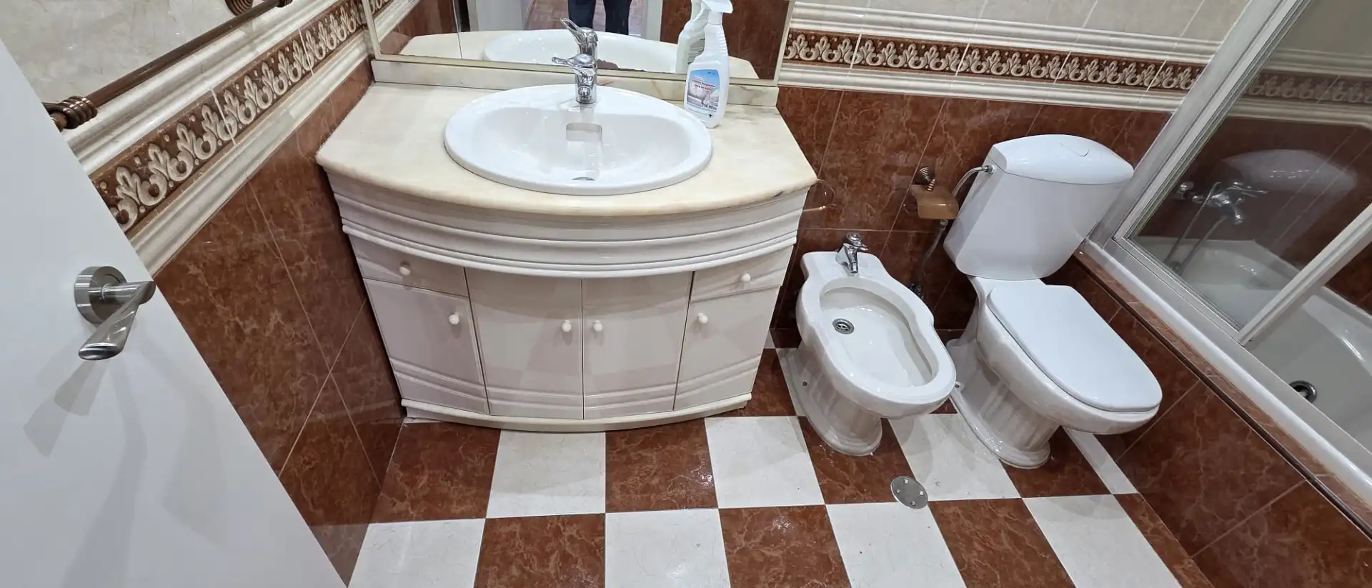 Badezimmer von Dachboden zur Miete in Málaga mit Klimaanlage, Terrasse und Balkon