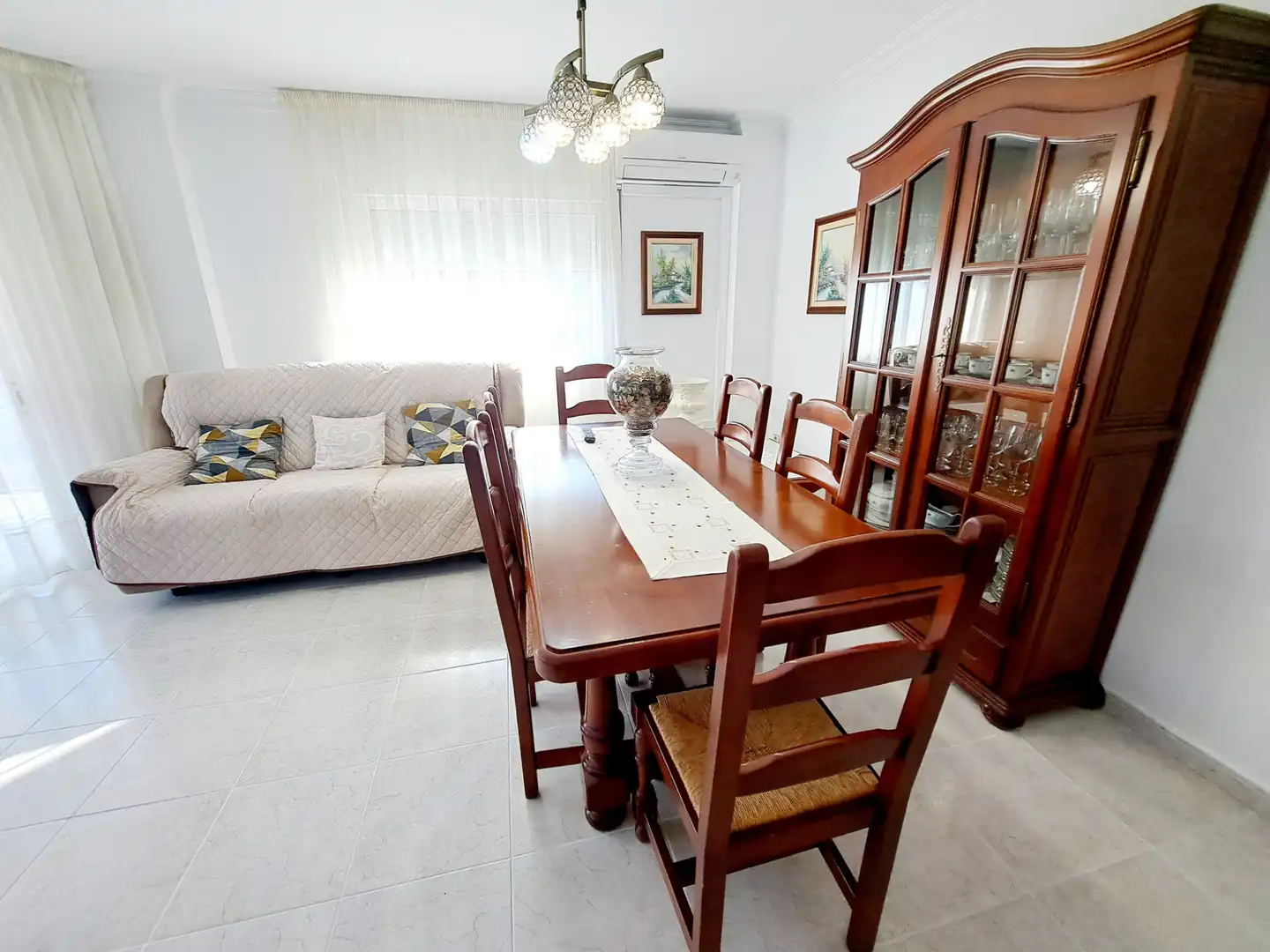 Esszimmer von Wohnung zum Verkauf in Mataró mit Klimaanlage, Heizung und Ofen