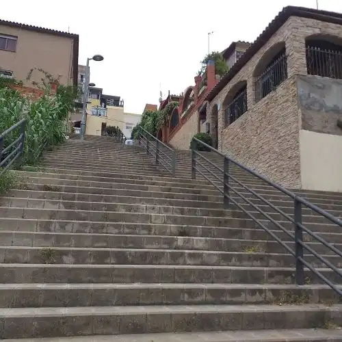 Vista exterior de Planta baja en venta en Santa Coloma de Gramenet