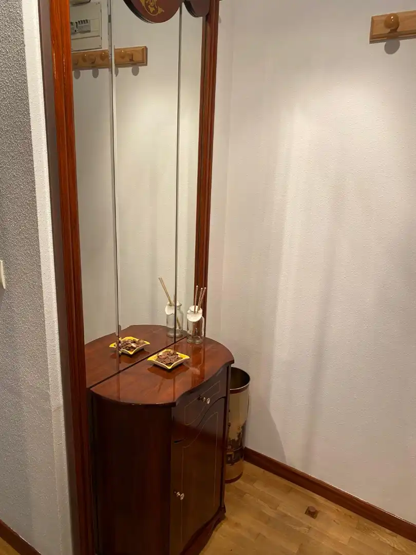 Habitación de Piso de alquiler en Oviedo  con Calefacción, Parquet y Amueblado