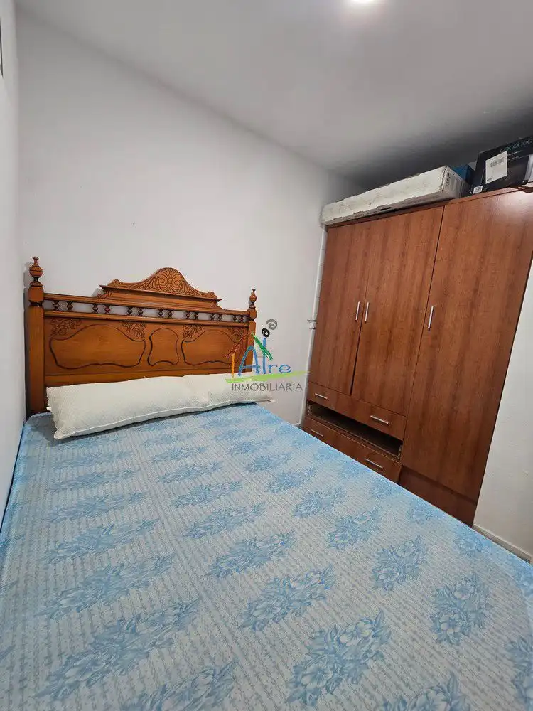 Dormitori de Apartament en venda en Almonte amb Moblat i Piscina comunitària