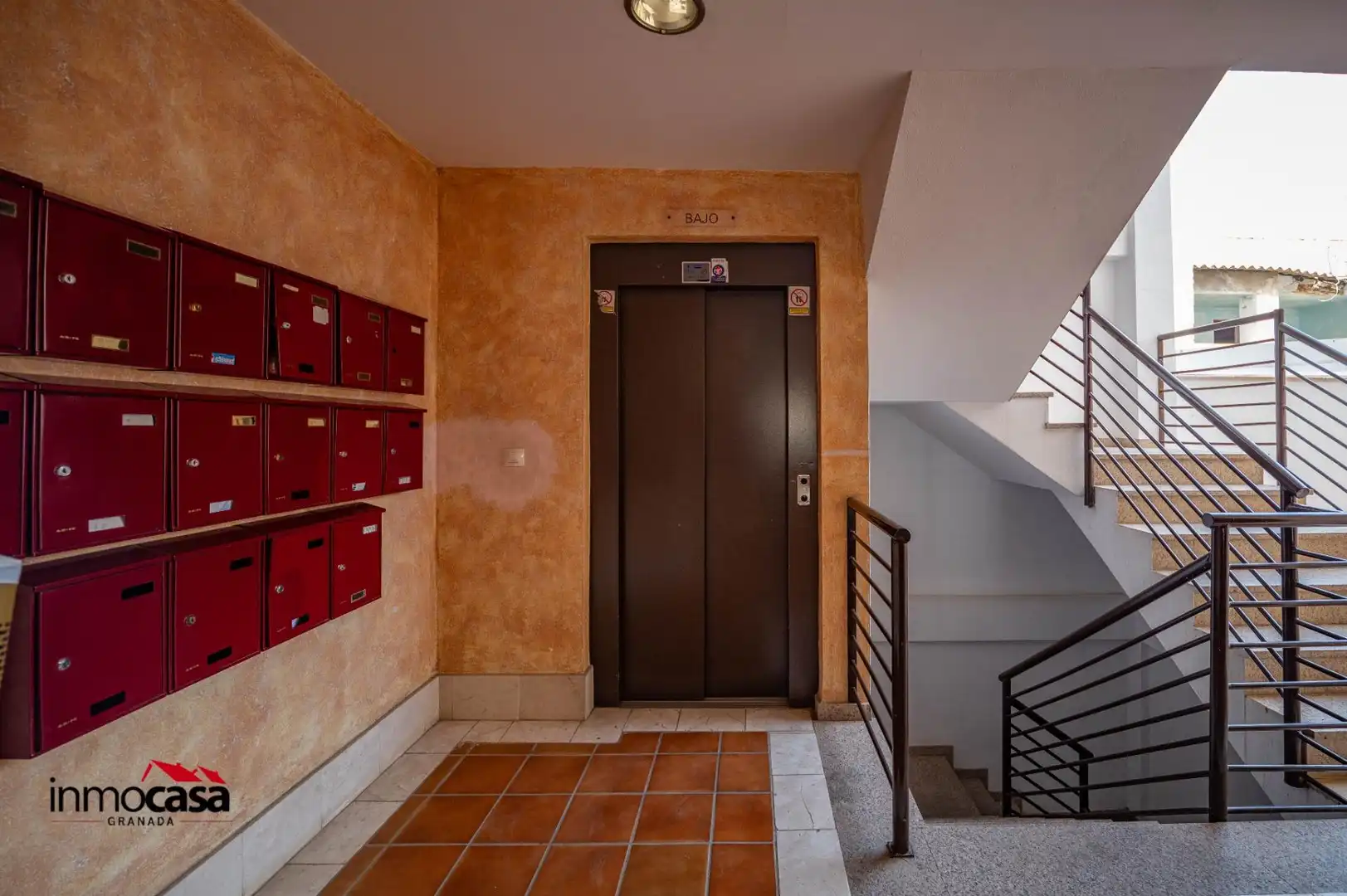 Flat for sale in Armilla  with Air Conditioner, Heating and Alarm