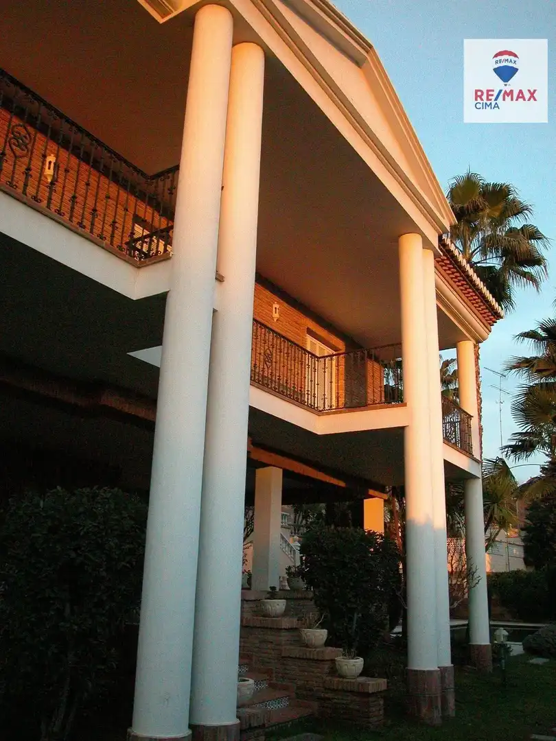 Chalet con terraza en venta en Genil, imagen 50