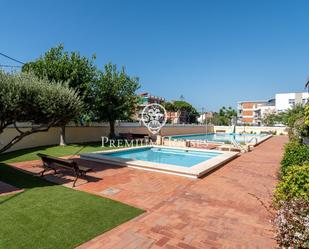 Swimming pool of Attic to rent in Castelldefels  with Air Conditioner and Terrace