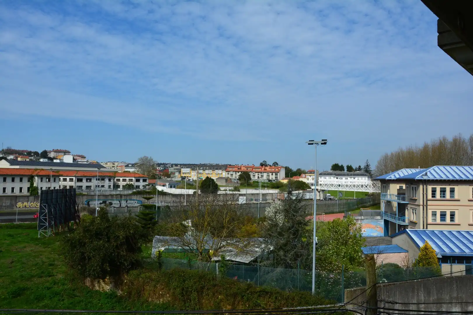Vista exterior de Piso de alquiler en A Coruña Capital  con Calefacción y Trastero
