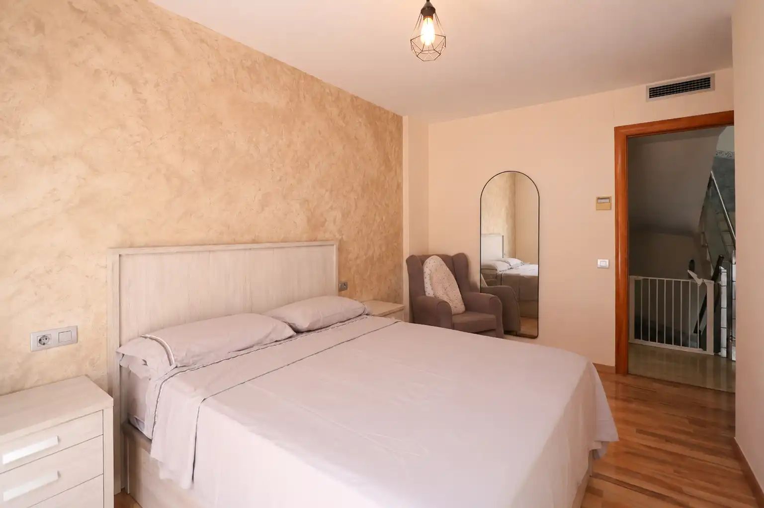 Adosado con terraza en venta en Carrer de Pau Claris, imagen 22