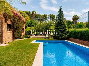 Casa con piscina en venta en Valldoreix