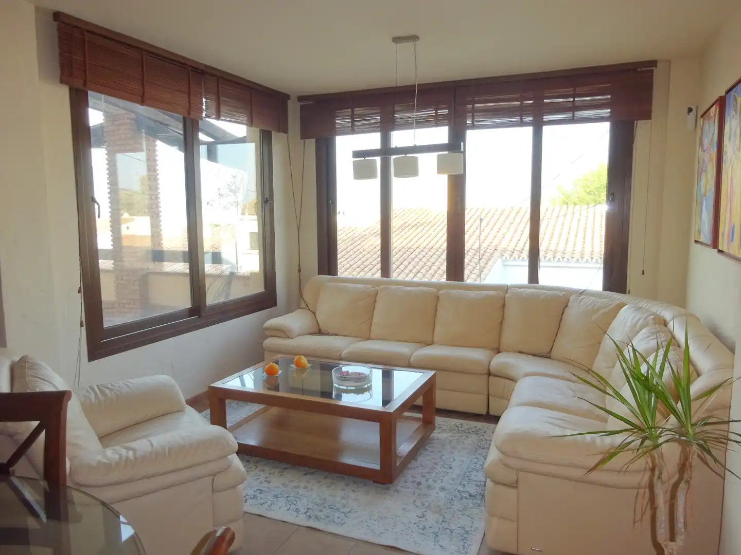 Sala d'estar de Casa adosada en venda en Alhaurín de la Torre amb Aire condicionat, Jardí privat i Terrassa