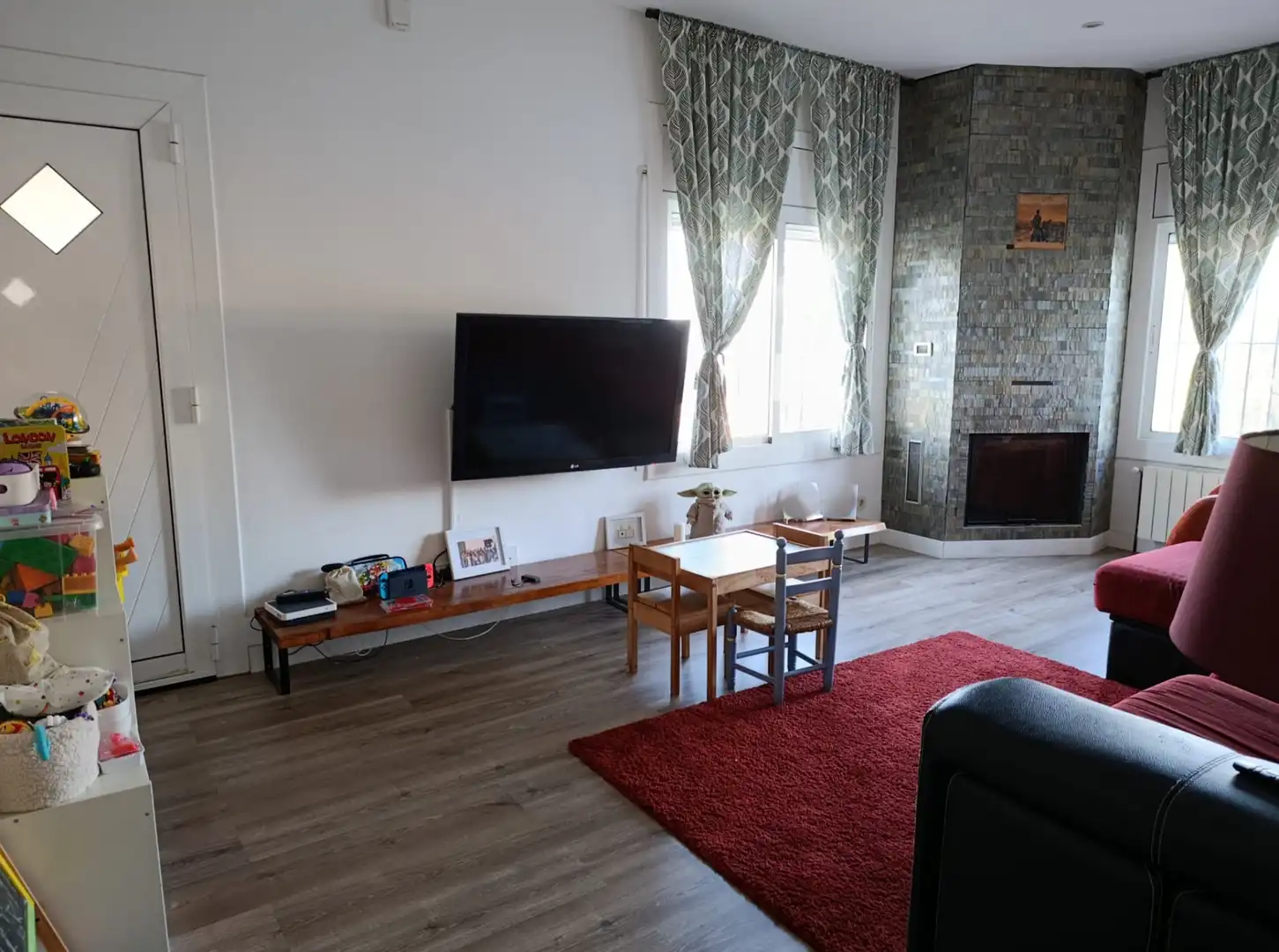 Sala de estar de Casa o chalet en venta en Cervelló con Calefacción, Jardín privado y Parquet