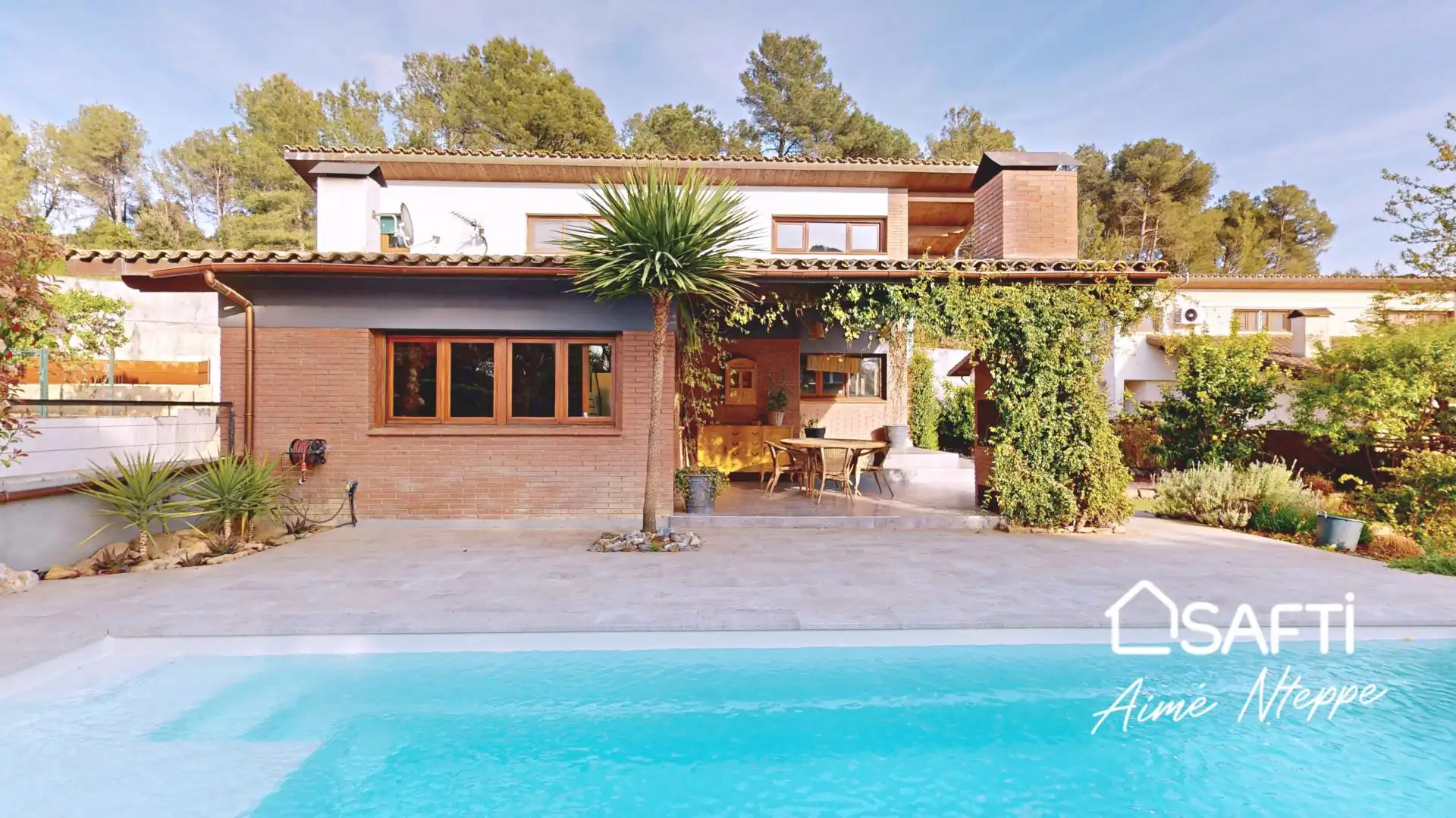 Vista exterior de Casa o chalet en venta en Sant Julià de Ramis con Aire acondicionado, Terraza y Piscina