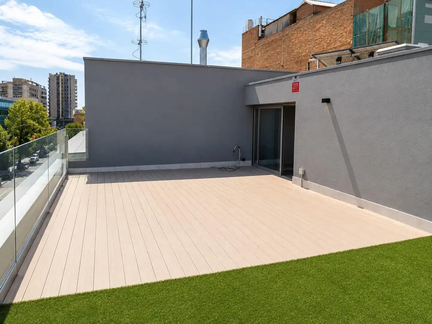 Terrace of Attic for rent in Badalona  with Air Conditioner, Heating and Parquet flooring